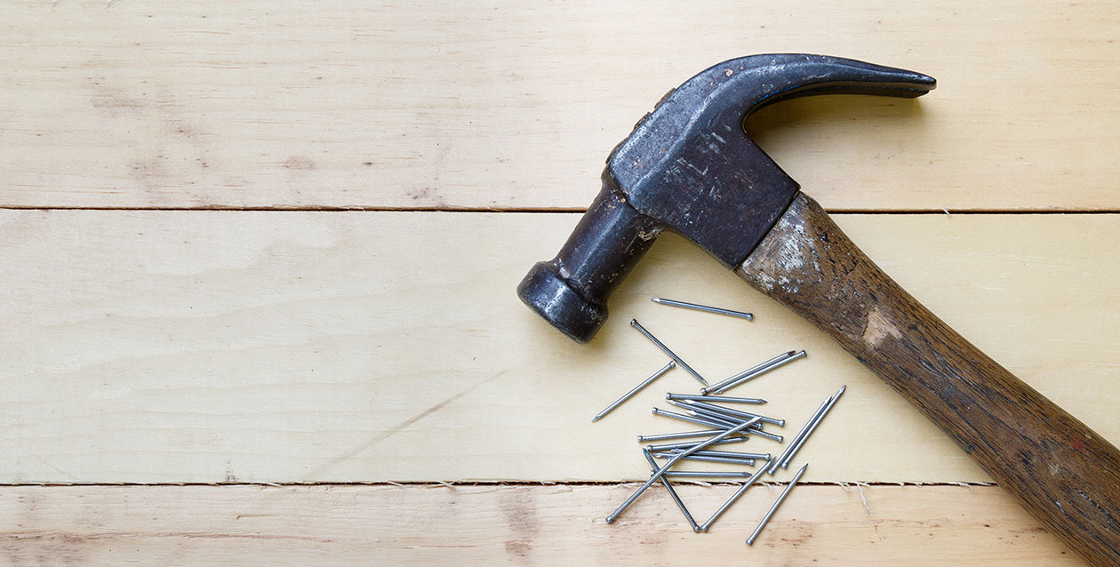 You are currently viewing Beyond the Hammer and Nails: Unveiling the Latest Website Trends for Trades Professionals and Contractors